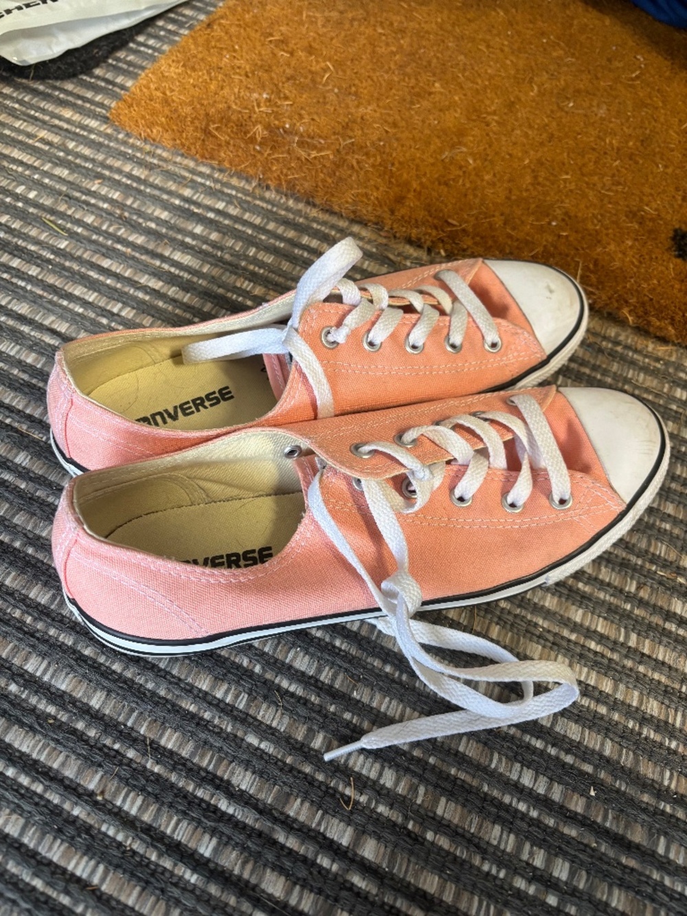 Pink converse